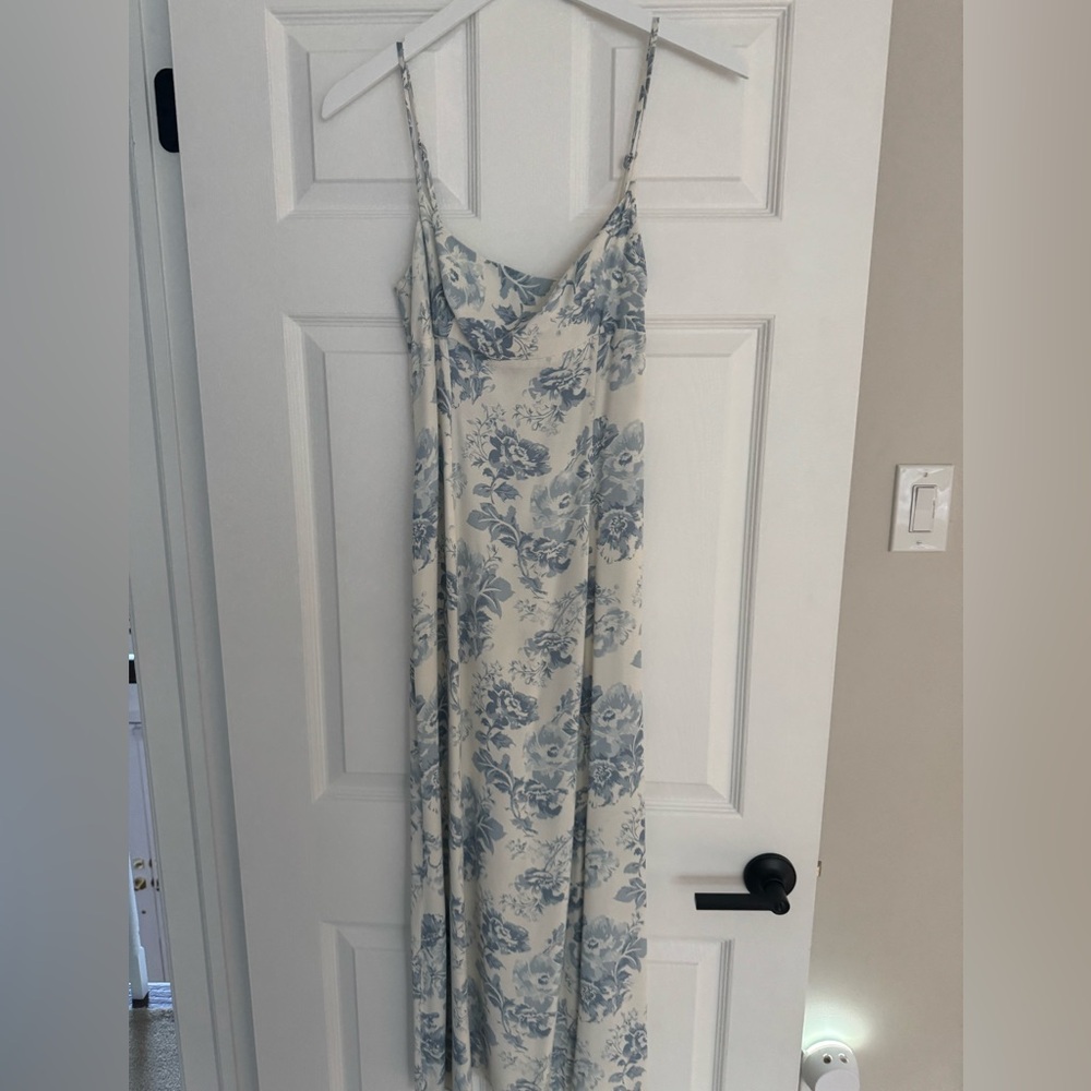 Reformation Liya Floral Midi Dress in Teacup - Picture 3 of 5